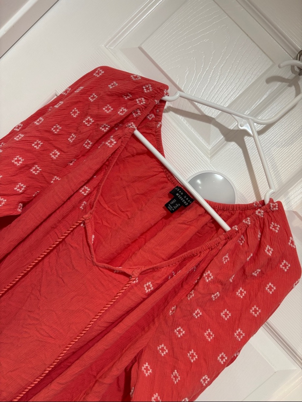 SUSAN GRAVER Coral Boho Peasant Top